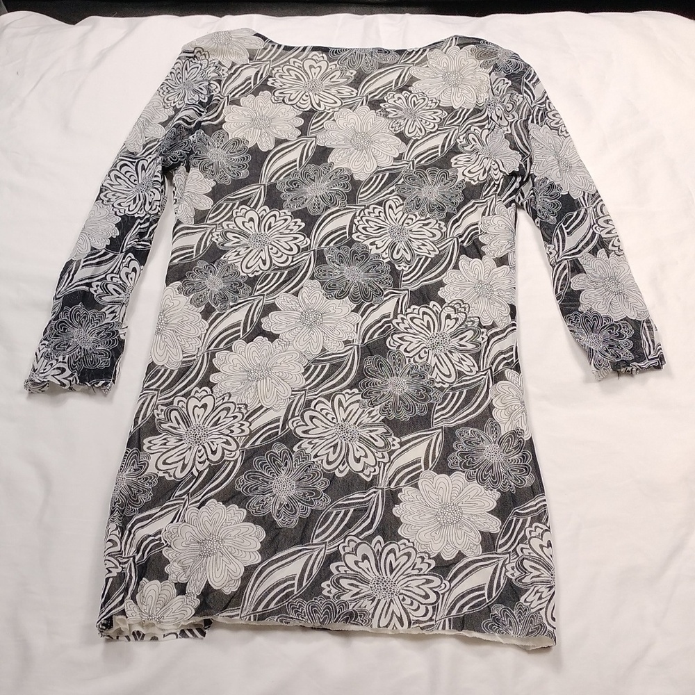 CAbi women's v neck short sleeved top size Large - Picture 7 of 13